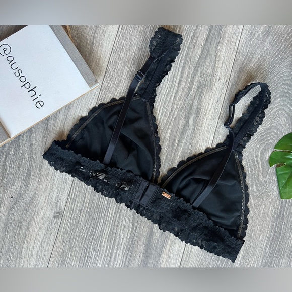 Pink Victoria’s Secret Black Ruffle Hem Wide Strap Lace Triangle Bralette Size M - Picture 3 of 8